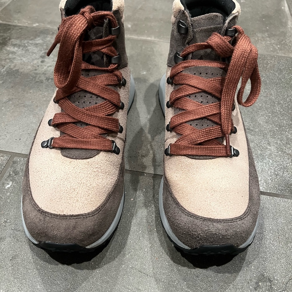 Merrell - Picture 2 of 10